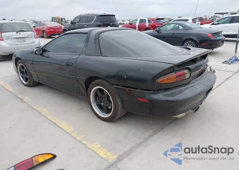 2001 Chevrolet Camaro Z28 z USA, uszkodzony, nr VIN 2G1FP22GX12135720